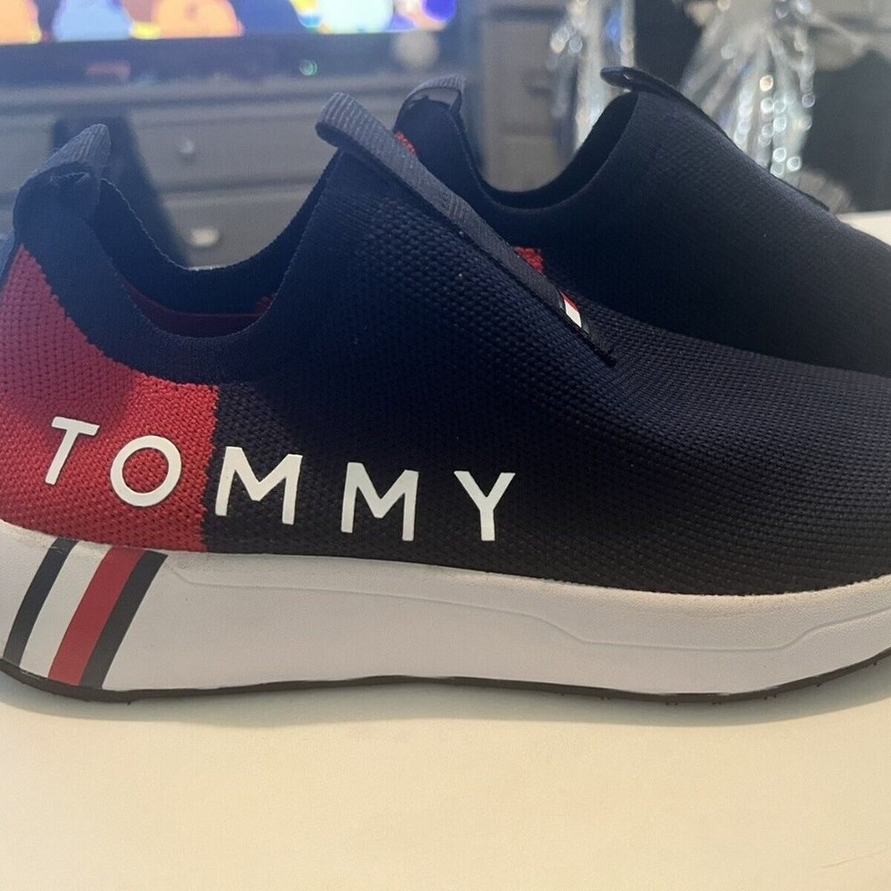 Tommy Hilfiger Women's Aliah Sporty Slip-On Sneakers Navy Sz 6